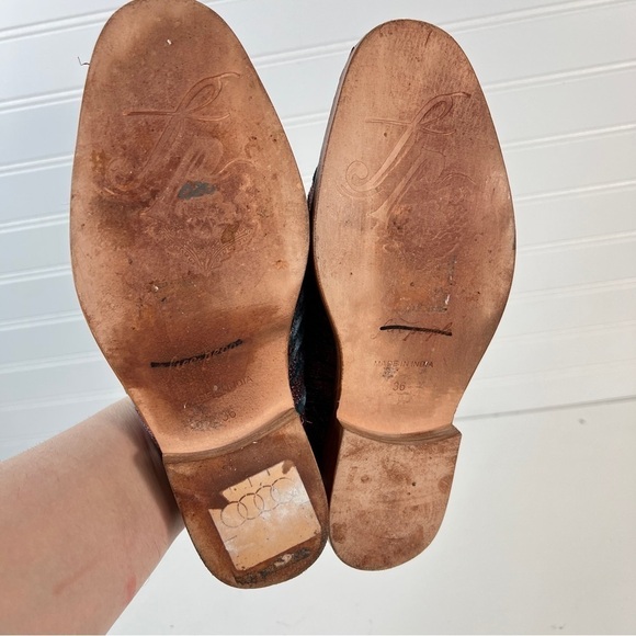 Free People Velvet Brocade Tapestry Butterfly  Ease Loafer Mule Sz 36 Faux Fur - Picture 7 of 9